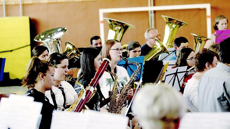 Musik ist unser Atem: Das Kreisorchester Lichtenfels probt für den WMC in Kerkrade. Foto: Tim Birkner