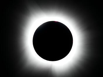 Sonnenfinsternis 2026: So siehst du das seltene Ph&auml;nomen in Deutschland