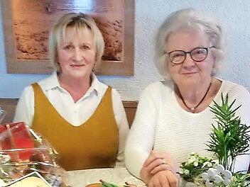Heidi Langer (rechts) mit ihrer Nachfolgerin Elisabeth Grafwallner