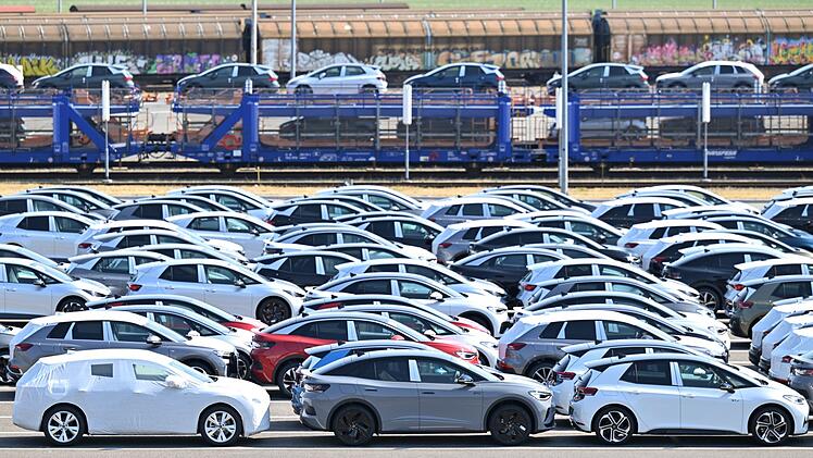 Elektroautos verschiedener VW-Konzernmarken