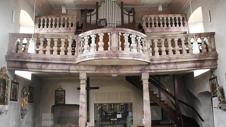 Auch die Nachkriegsorgel soll ersetzt werden. Eine neue Orgel wurde bereits vor drei Jahren gekauft und wird seitdem gelagert.