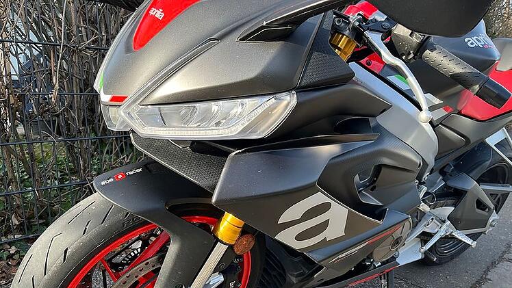 Biker brettert mit mehr als 200 km/h über B4 bei Coburg