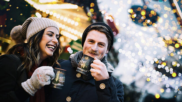 Darf man Glühweintassen vom Weihnachtsmarkt mitnehmen?