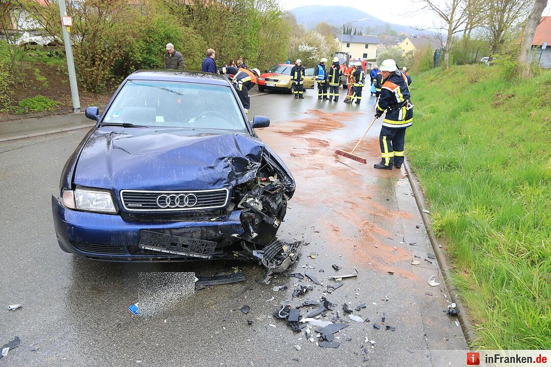 Zwei Frauen bei Unfall in Kleukheim verletzt