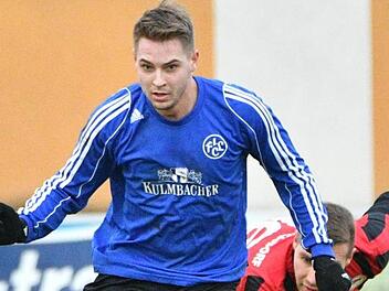 Der Lichtenfelser Stürmer Lukasz Jankowiak ist bester Scorer des Landesligisten, kommt nach 21 Spielen auf zehn Treffer und fünf Torvorlagen. Foto: Gunther Czepera