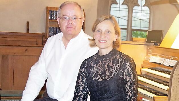 Dekanatskantor Marius Popp und Sabine Steinmetz entf&uuml;hrten in das Reich von &bdquo;1001 Nacht&ldquo;.