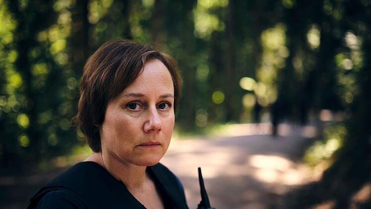 Statt "Die große Angst" könnte der neue Schwarzwald-"Tatort" auch "Die große Wut" heißen. In der hochsommerlichen Hitze verlieren alle Protagonisten schnell die Nerven. Franziska Tobler (Eva Löbau) versucht, Ruhe zu bewahren. Und doch rutscht ihr im Lauf der 90 Krimiminuten einmal die Hand aus ...