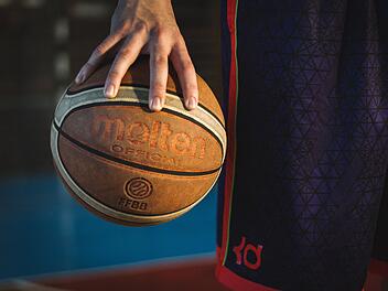 Bamberg: Bamberg Baskets fahren ersten Saisonsieg ein - Rebounds gegen Feldwurfquote