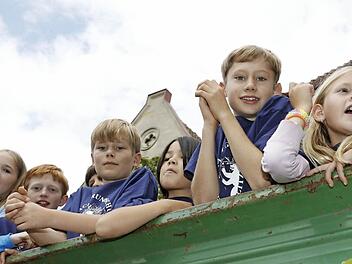 Letzte Chance dabei zu sein: Wer beim Kinderfestzug mitlaufen oder -fahren will, muss sich heute anmelden. Foto: Archiv/Matthias Hoch