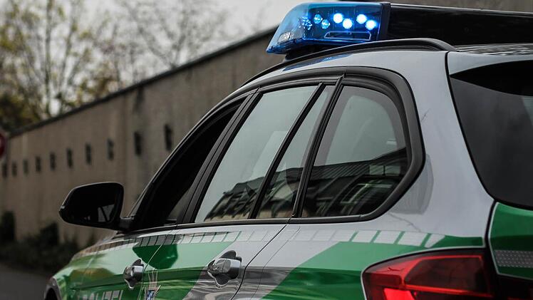 Ein 36-jähriger Autofahrer wurde am Donnerstag in Würzburg von drei Männern mit Pfefferspray und Baseballschläger angegriffen.  Symbolfoto: Christopher Schulz