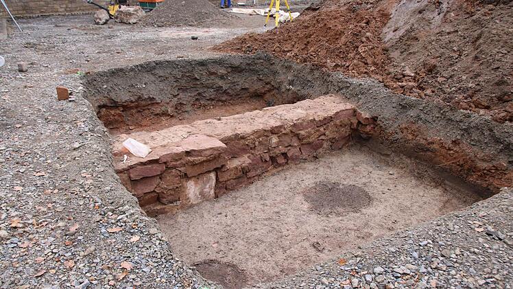 Bilder von der archäologischen Voruntersuchung. Foto: Ralf Ruppert