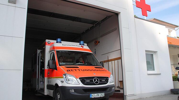 Die BRK-Rettungswache in Thurnau wird auch künftig nicht rund die Uhr besetzt sein. Die Dienstzeit wurde aber ausgeweitet. Foto: Alexander Hartmann