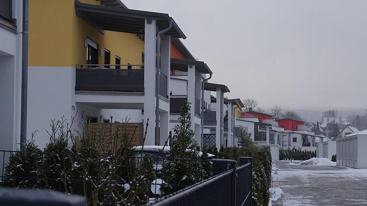 Der Ziegelwinkel diente als positives, aber zugleich auch als negatives Beispiel für die Baupolitik in Kronach. Einerseits seien dort innerstädtisch gute Bauflächen erschlossen worden, andererseits habe es teilweise lange Diskussionen um Details gegeben, hieß es im Rat. Marco Meißner