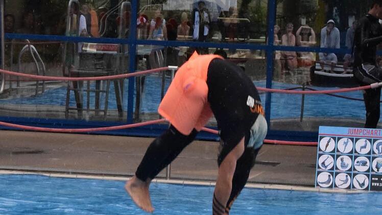 Wassertag beim Jugendfestival YouCo im Aquaria Freibad in CoburgFoto: Ronald Rinklef