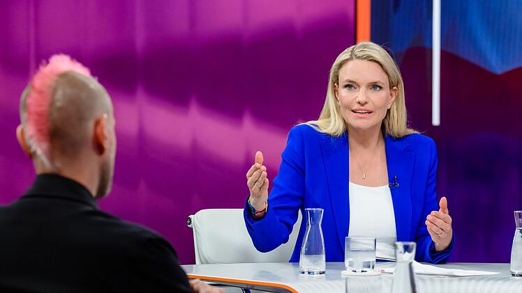 ZDF-Rechtsexpertin Sarah Tacke machte sich f&uuml;r eine Digital-Abgabe f&uuml;r Big-Tech-Unternehmen stark.