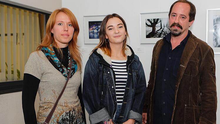Die Erstplatzierten der drei Kategorien (v.l.): Jennifer Alka, Sarah Schramm und Frank Schlaug.  Foto: Matthias Hoch