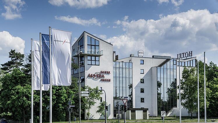 Außenansicht des Arvena Messe Hotels.