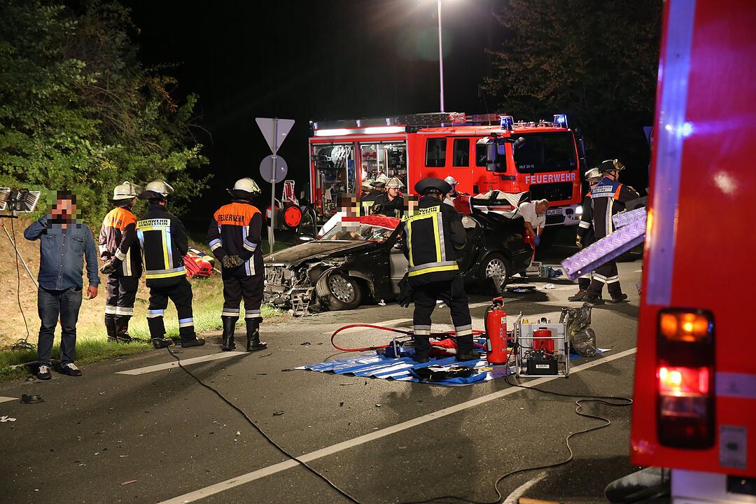Vier Schwerverletzte bei Unfall nahe Wendelstein
