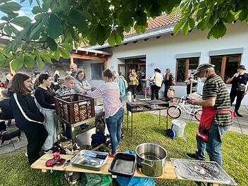Ahorn: "In fremder Gegend heimisch werden" - Kennenlernabend für alle Ahorner Ukrainer