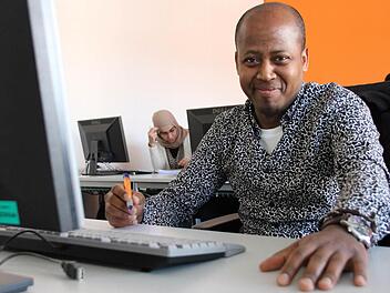Demelash Bekele hat in Äthiopien als Umweltbiologe an einer Universität gearbeitet.  Foto: Benedikt Borst