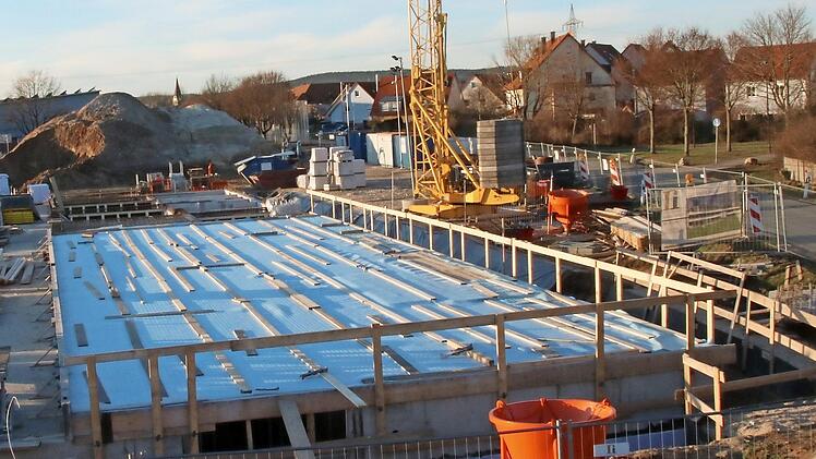 Neu gebaute Häuser konnten in den letzten Jahren das Wohnraum-Problem in Baiersdorf nicht lösen, weil die Mieten zu teuer sind.  Foto: Josef Hofbauer