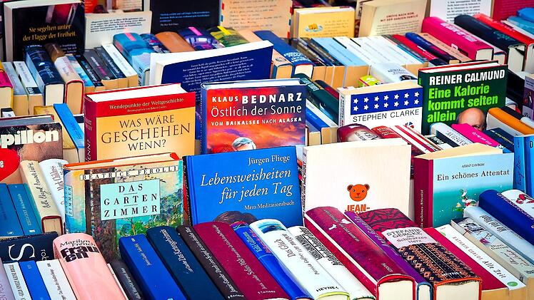 Kulmbacher Bücherei lädt zu großem Flohmarkt ein - Romane, Hörbücher und Co.