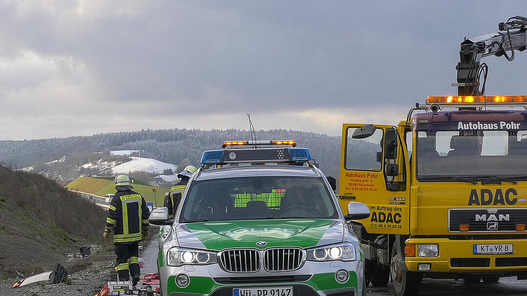Arbeiter stirbt bei Unfall auf A3 bei Geiselwind: Bilder vom Unfallort