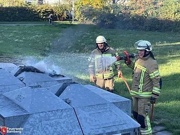 Bamberg: Ungew&ouml;hnlicher Brand sorgt f&uuml;r Feuerwehreinsatz - Polizei ermittelt