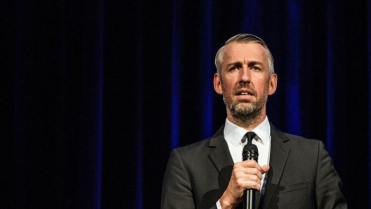 Zyniker oder Mahner? Sebastian Pufpaff gastierte erstmals im Coburger Kongresshaus.Foto: Jochen Berger