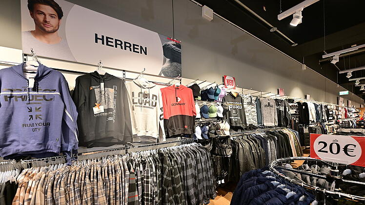 Wird Woolworth verkauft? Kaufhauskette hat in Franken über 25 Filialen