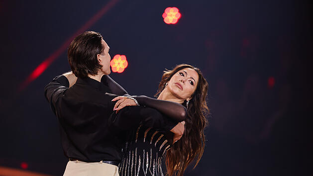 "Zu traurig, um die richtigen Worte zu finden": Simone Thomalla muss "Let's Dance" abbrechen