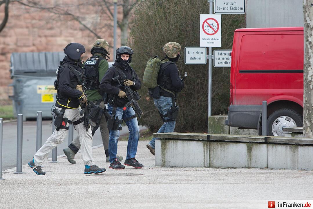 Großeinsatz an der Uni Nürnberg