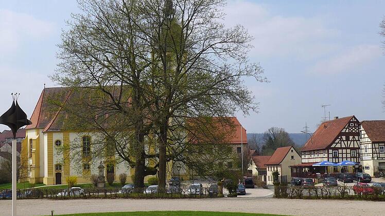 In der Rentweinsdorfer Dreieinigkeitskirche findet am Sonntag ein besonderer Gottesdienst mit Bachkantate statt. Foto: Meißner