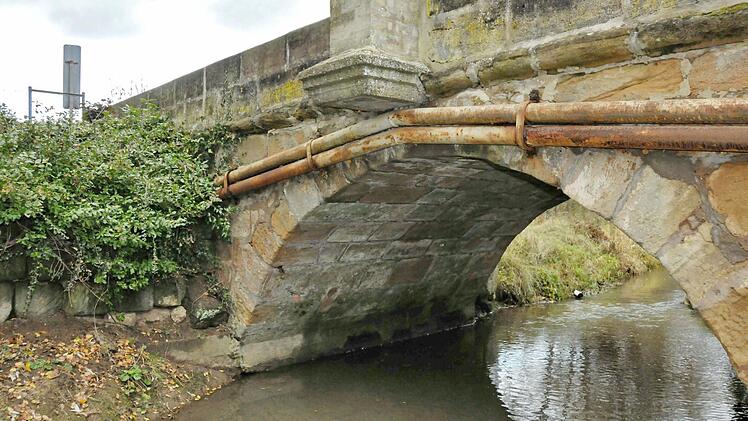 Die Schäden an der Johannes-Brücke sind mit einem erheblichen finanziellen Aufwand zu beheben. Foto: Karl Heinz Wirth