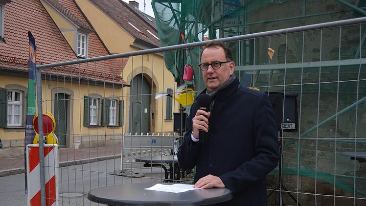 Veit Bergmann (Stadtbau) beim Richtfest  der Kulturgärtnerei. Foto: Andreas Thamm