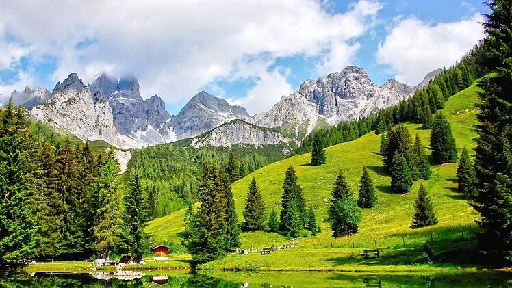 Nicht nur im Winter ein beliebtes Reiseziel: Die Region rund um Schladming in Österreich. Foto: pixabay.com/kordi_vahle