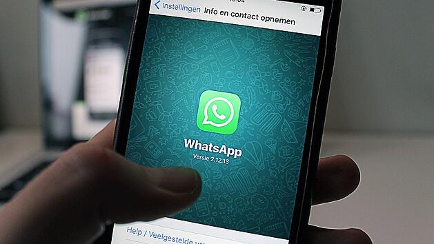 WhatsApp birgt Risiken für Kinder, die Eltern oft nicht bewusst sind.