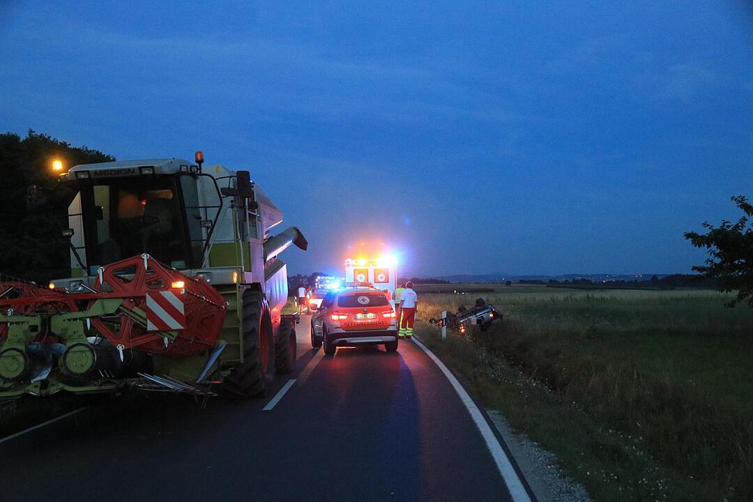 Mit Auto überschlagen: Betrunkener Mann verliert im Landkreis Forchheim die Kontrolle