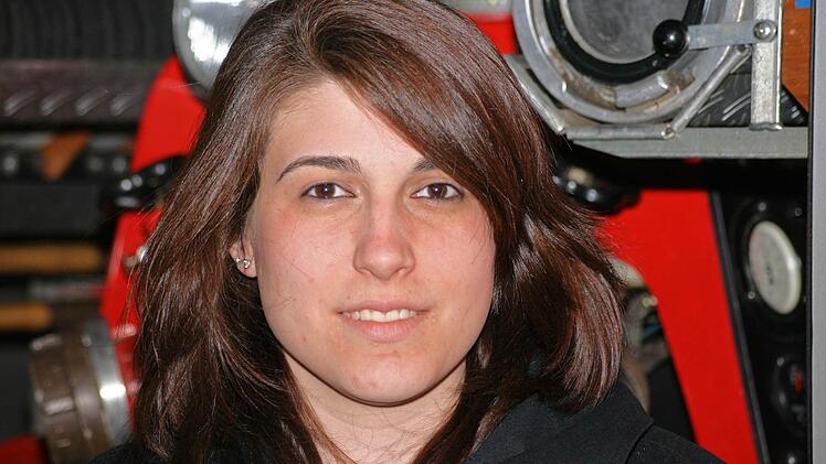 Erstmals in der Vereinsgeschichte ist eine Frau stellvertretende Kommandantin in der Hausener Feuerwehr. Fotos: Bernd Czelustek