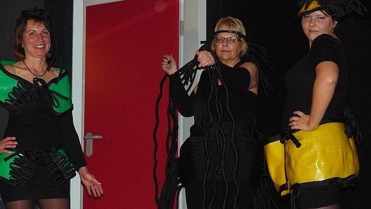 Extravagant - die Modenschau "Black is Beautiful". Foto: Klaus-Peter Wulf