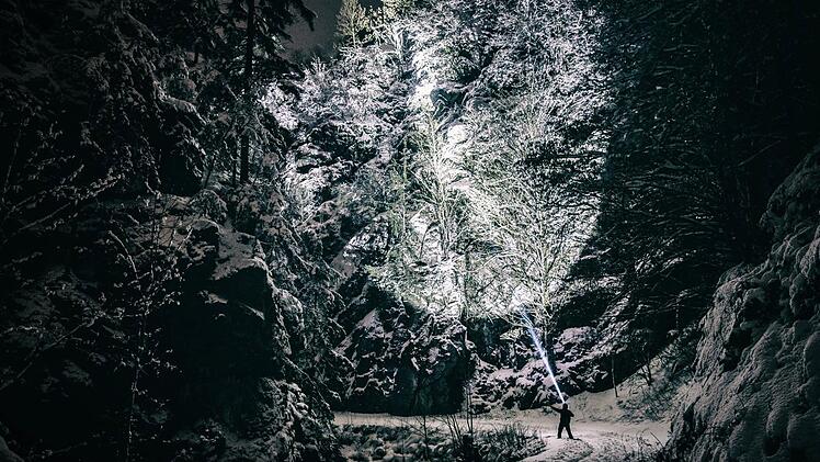 Feuer und Eis in der Steinachklamm  Foto: Alexander Muck