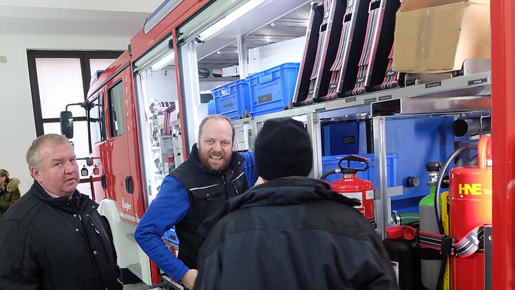 Das neue Feuerwehrauto der Freiwilligen Feuerwehr Thundorf wird bei der 140-Jahrfeier offiziell eingeweiht. Foto: Archiv Philipp Bauernschubert