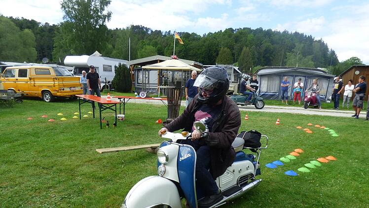Das Geschicklichkeitsturnier auf dem Campingplatz  Steinerner Beutel in Waischenfeld  Foto: Thomas Weichert