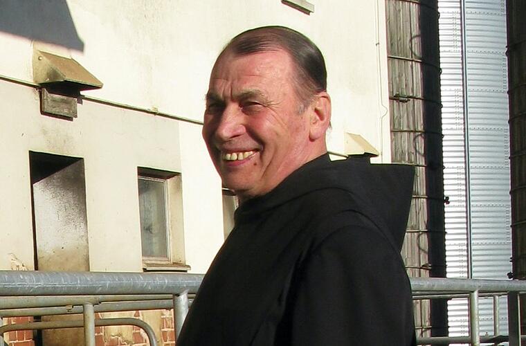 Bruder Titus Ziegler wird 80 Jahre alt - Vimarsana News