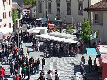 Der Frühjahrsmarkt fand jetzt in Burkardroth statt. Fotos: Björn Hein