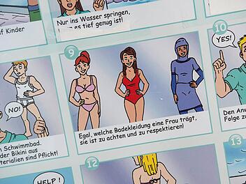 Diese Plakate hängen jetzt in Münchner Schwimmbädern. So etwas gibt es in Coburg aber bisher nicht. Foto: Sven Hoppe, dpa