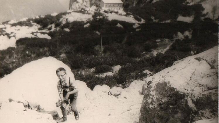 Urlaub in den Bergen - das Bild zeigt BR-Redaktionsleiter Alexander Müller als Achtjährigen oberhalb der Blaueishütte in den Berchtesgadener Alpen. Foto: privat