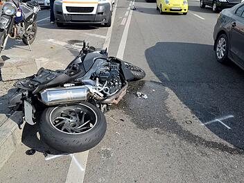 Bamberg: Schwerer Motorradunfall: Fahrer (57) konnte nicht mehr rechtzeitig bremsen