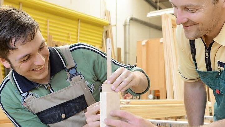 Die beruflichen Perspektiven in den Handwerksberufen sind derzeit sehr gut, trotzdem sieht Handwerkspräsident Hugo Neugebauer einen Fachkräftemangel auf die Betriebe zukommen. Foto: privat