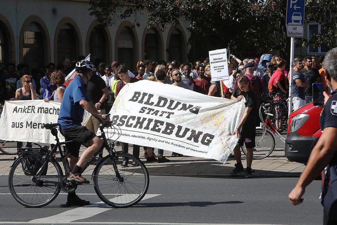 Bamberg; Demo gegen Massenlager und Anker-Zentren; Foto: Barbara Herbst